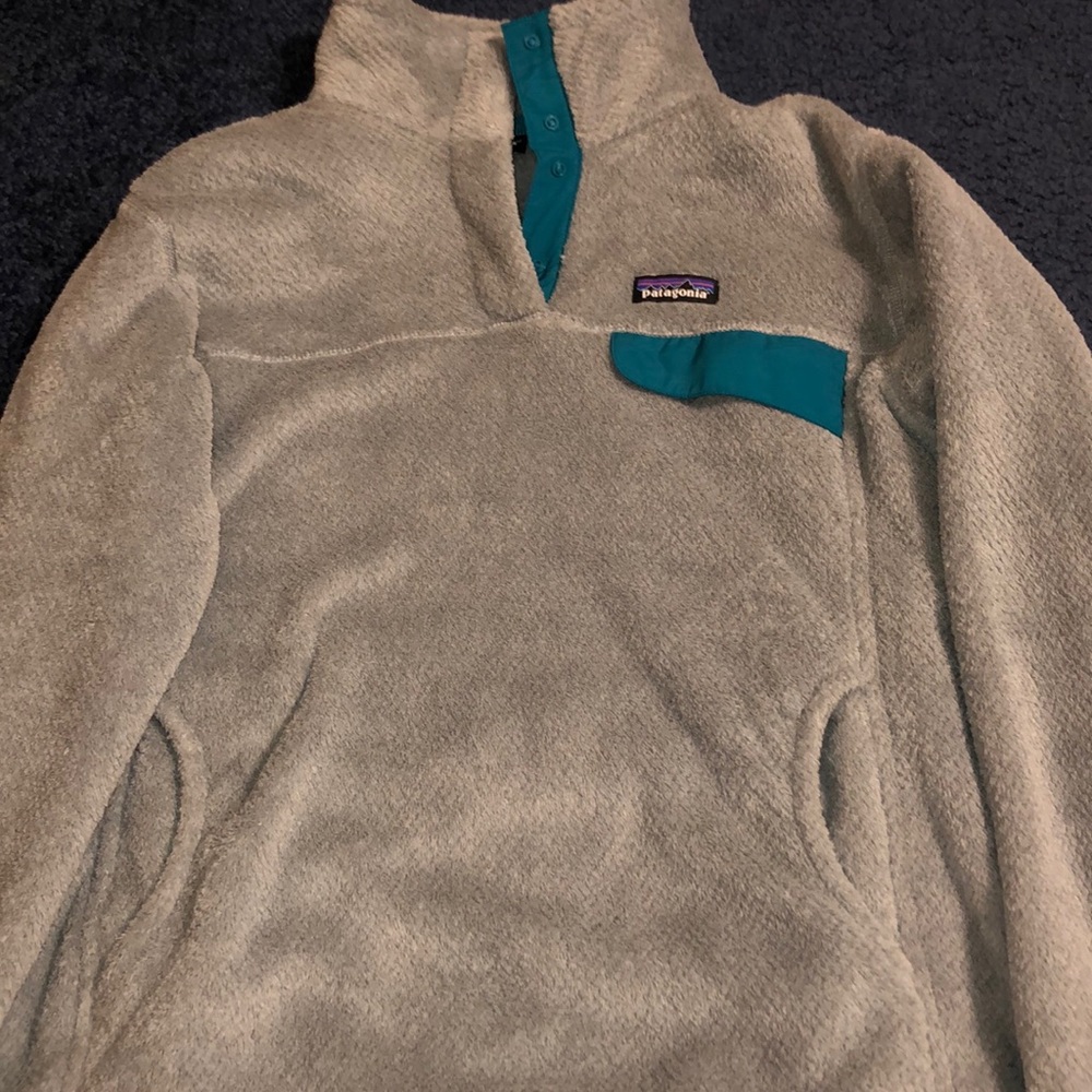 Fuzzy women’s Patagonia sweater